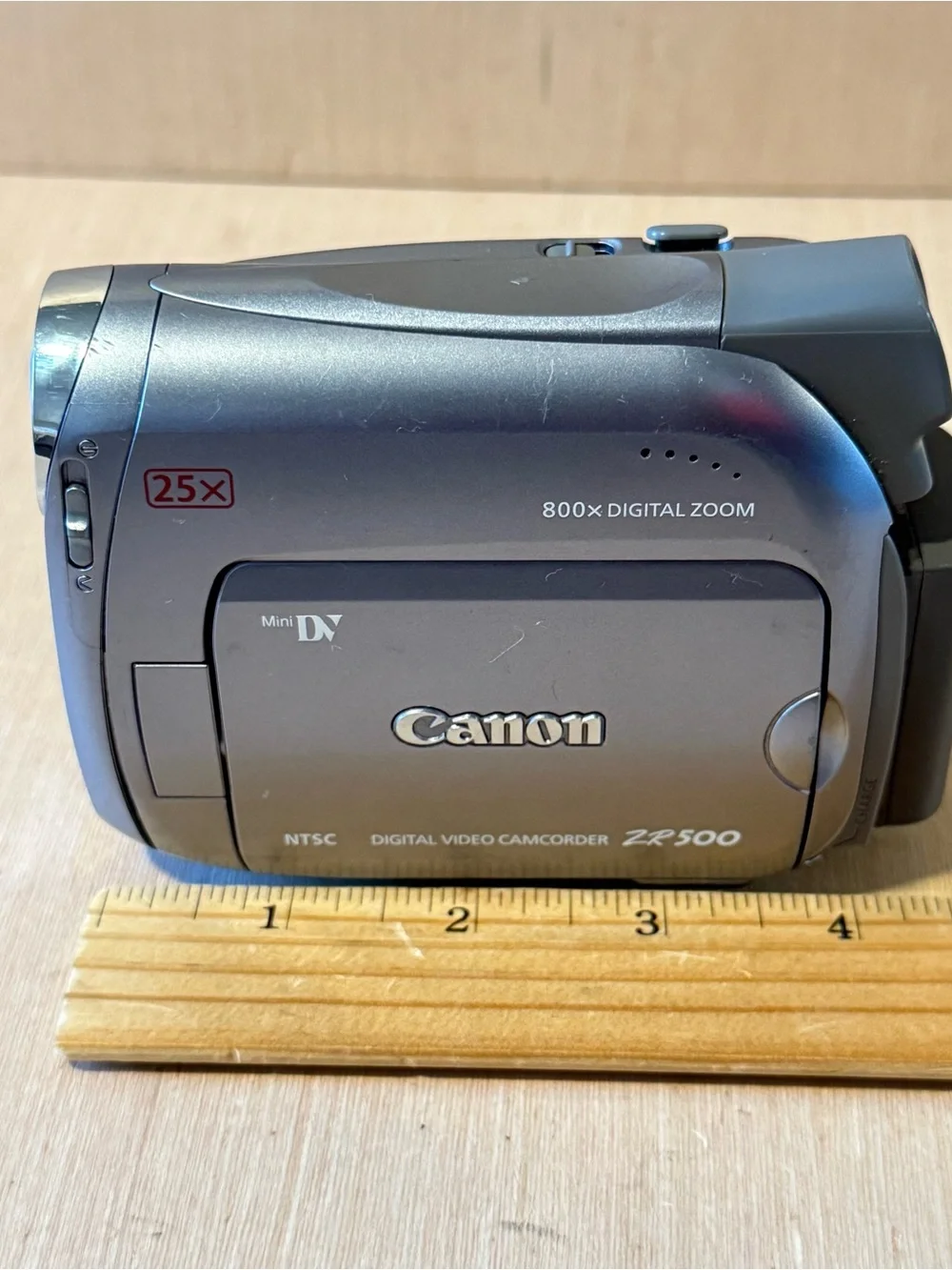 Canon ZR500 Digital Camcorder “UNTESTED”No-Charger Read Info/Description Below!
